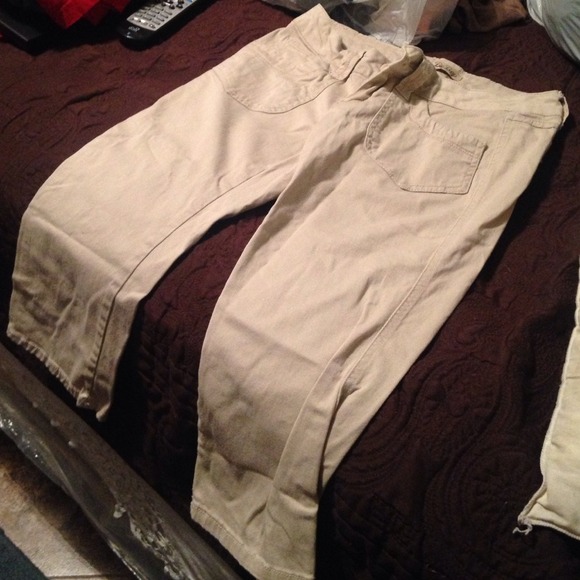 capris - Picture 4 of 4