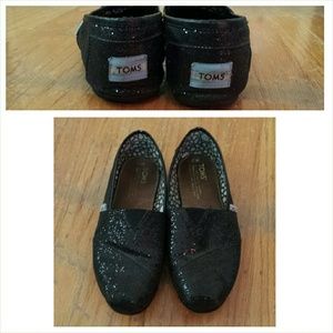 TOMS Black Glittery Flats