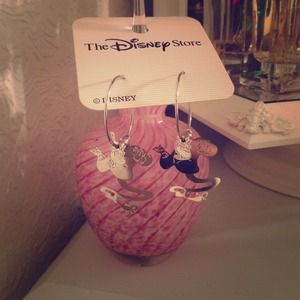 Vintage Disney Aladdin earrings