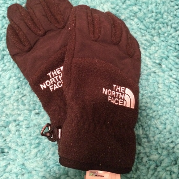 North Face girls gloves