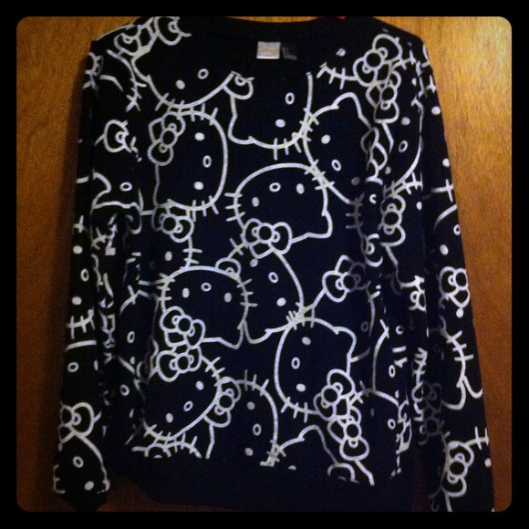 Hello kitty sweater