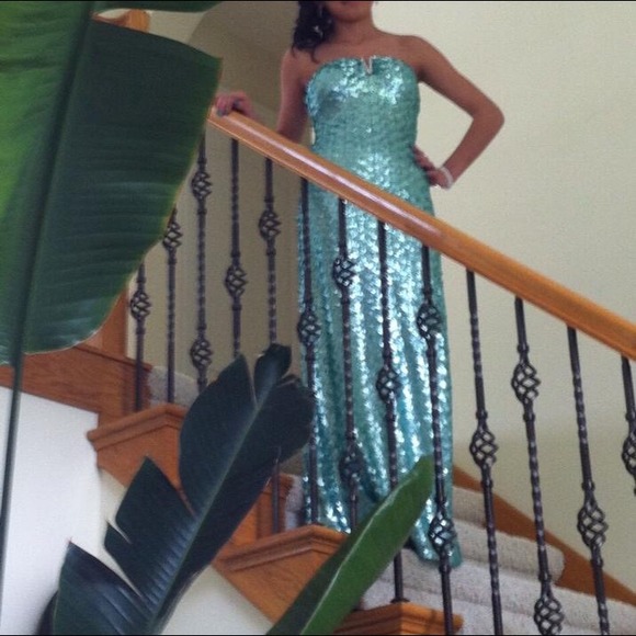 Prom dress