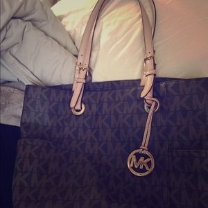 Michael kors brown jet set purse