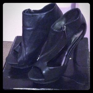 EUC Cute Black Heels
