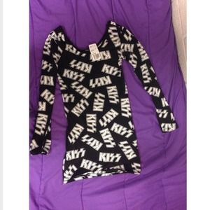 Forever 21 Kiss Dress
