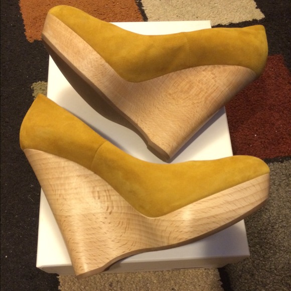 YSL Maryna 105 Pump