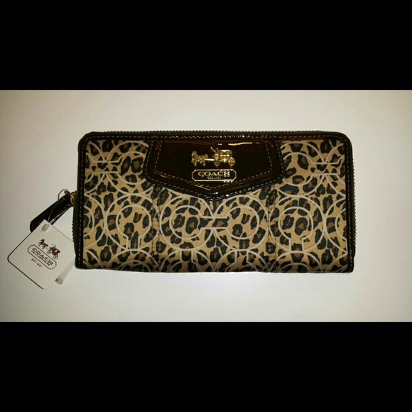 Bundle for @coachgal *Madison wallet/black bag