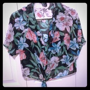 Black Hawaii floral top