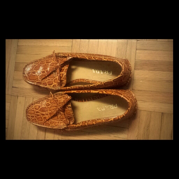 Prada crocodile ribbon driver flat shoes size37