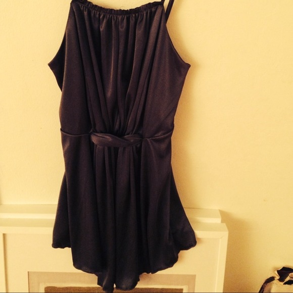 Dark grey top with twist detail
