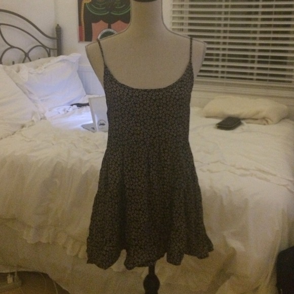 Brandy Melville Jada dress