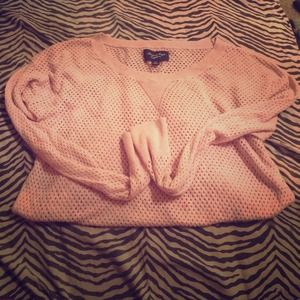 Thin AE sweater! 🎀