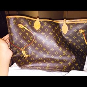 Authentic Louis Vuitton Neverfull Mm Monogram