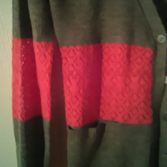 Sweater - Picture 3 of 4