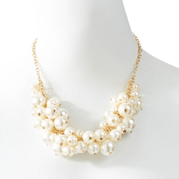 Faux pearl cluster necklace