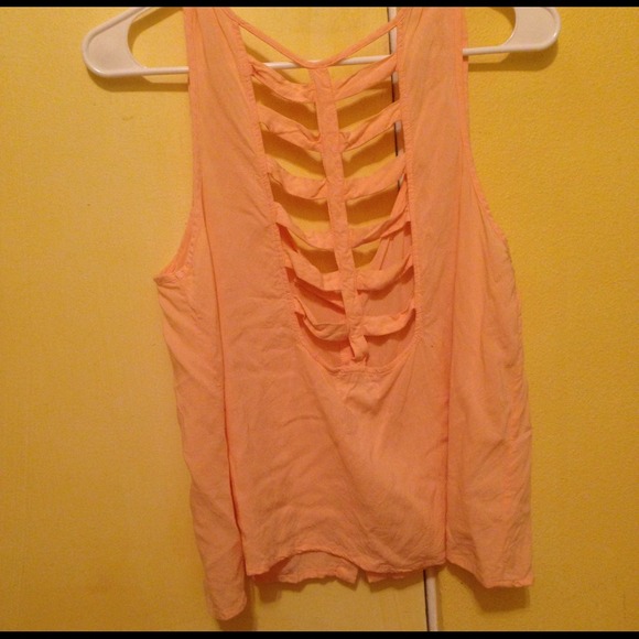 Top - Picture 2 of 2