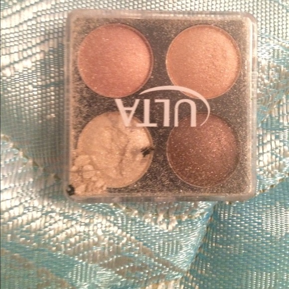 Eyeshadows - Picture 3 of 4