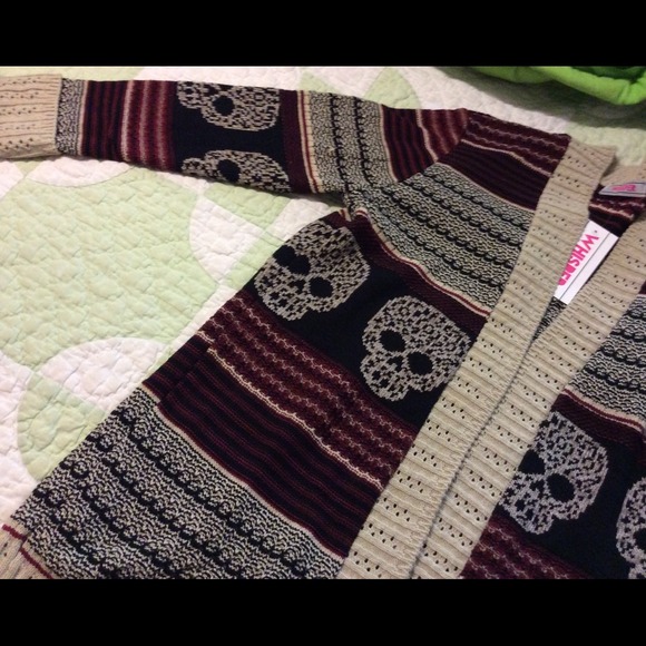 🔥🌟SOLD Knit Sweater NWT LONDON