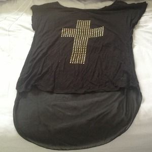 Black top with stud detail design. & hair jewlery