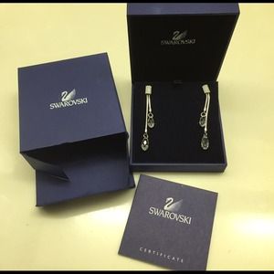 Swarovski Crystal Drops Earring Set