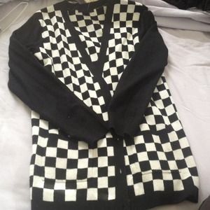 Boyfriend v neck cardi button up with pockets!