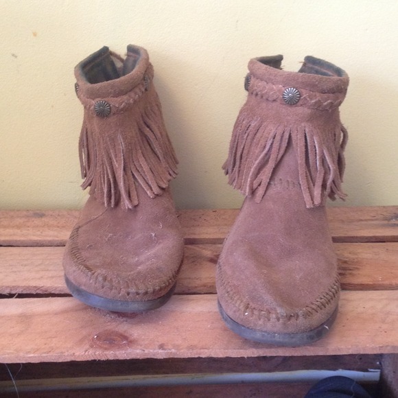 Minnetonka fringe booties