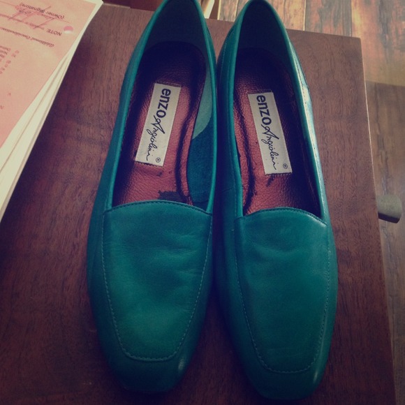 Soft Leather flats by Enzo Angiolini.Beautiful