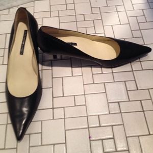 Never worn black pumps