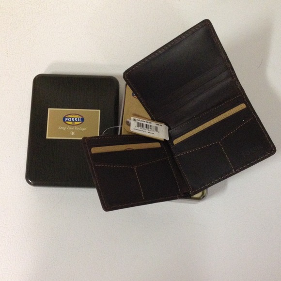 Fossil Genuine Leather Men's Wallet W/ Tin Box