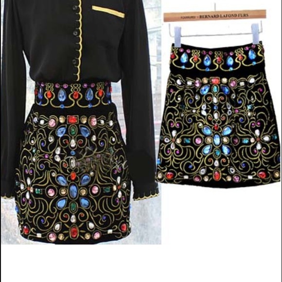 SOLD ! Fashion skirt