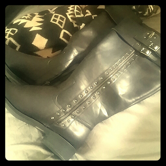 *Reposh* Cute wide calf boots!