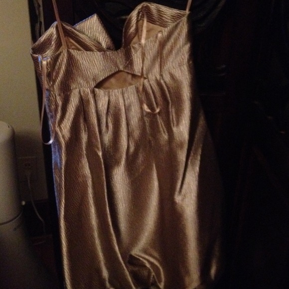 A BCBG cocktail dress - Picture 4 of 4