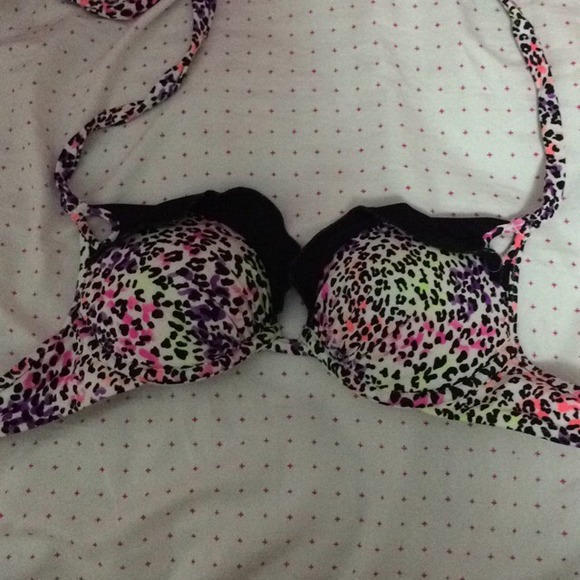 TRADED Victoria's Secret push up bikini top