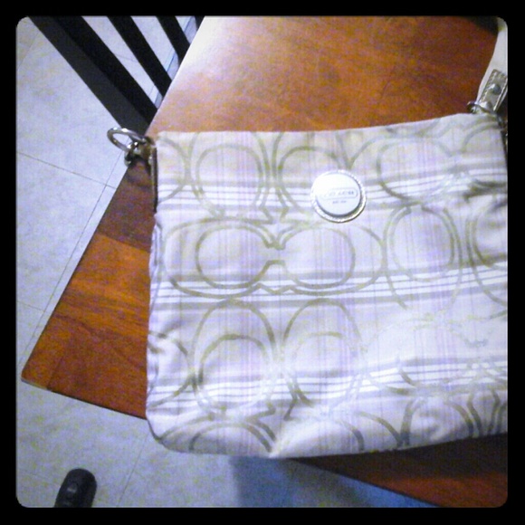 Authentic coach crossbody purse