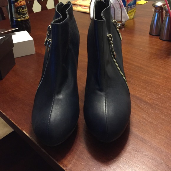 Navy blue booties
