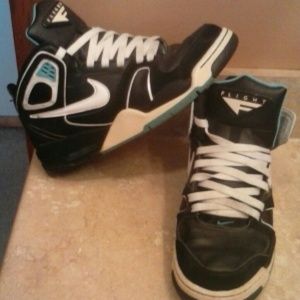 Nike Air Flights Falcon