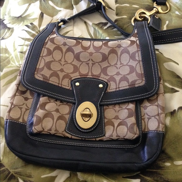 100% AUTHENTIC coach handbag
