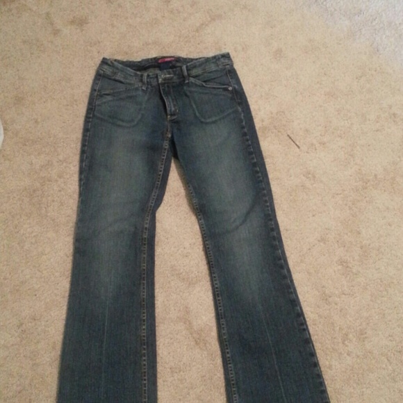 BCBG maxazria barely worn jeans - Picture 1 of 2