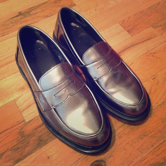 Dr. Martens pewter patent leather penny loafer 41