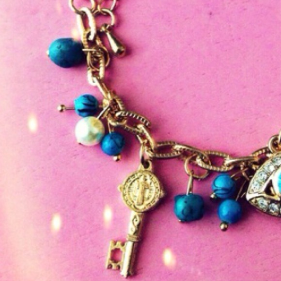 ❗️🚫SOLD❗️Evil Eye Charm Bracelet - Picture 3 of 3