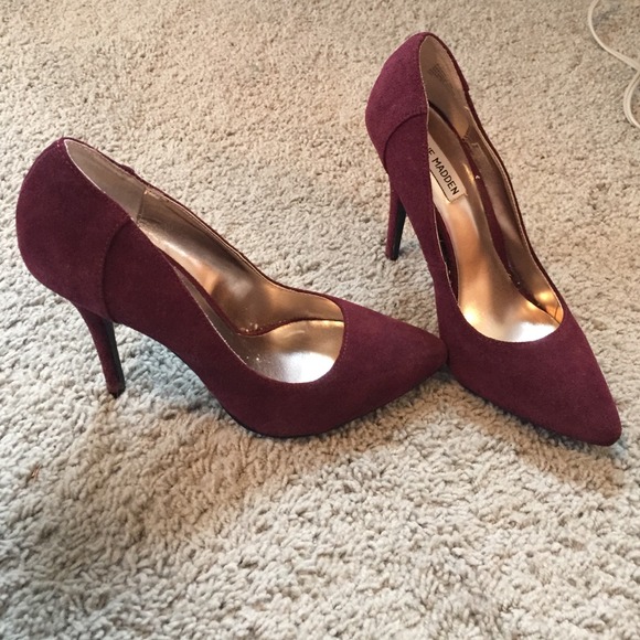 Steve Madden Suede Pumps - Picture 4 of 4
