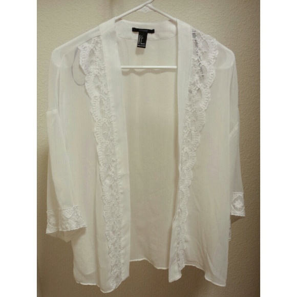 NWOT Embroidered Sheer White Kimono