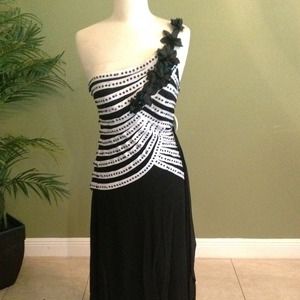 Black and whit dress