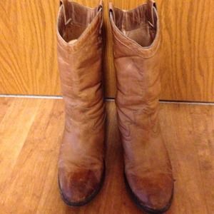 Jessica Simpson Cowboy Boots 👢