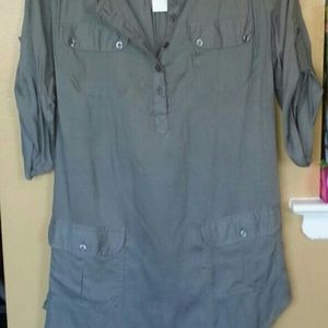 Long shirt perfect with leggings and boots