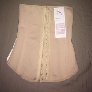 Waist clincher