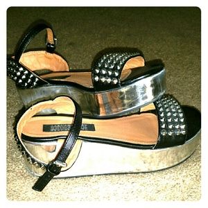 Deena and ozzy flatforms