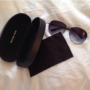 ⚡️Flash Sale⚡️Micheal Kors Sunglasses🎀