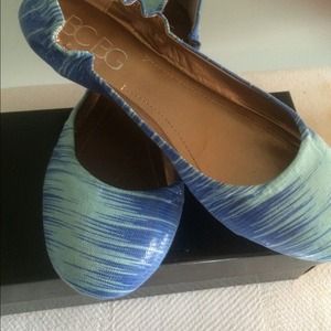 BCBG flats