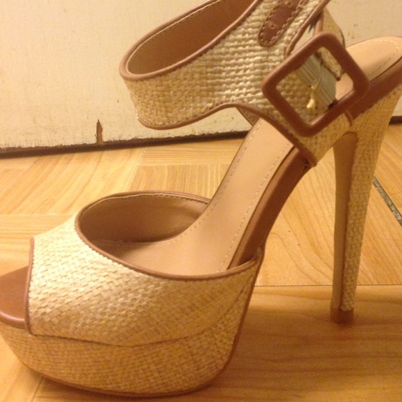 Crochet Shoes - Picture 3 of 4